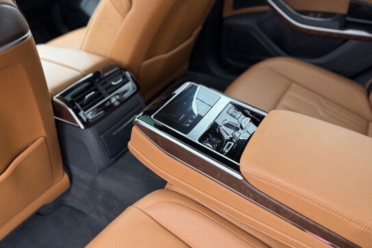 Audi A8 50 TDI quattro S Line