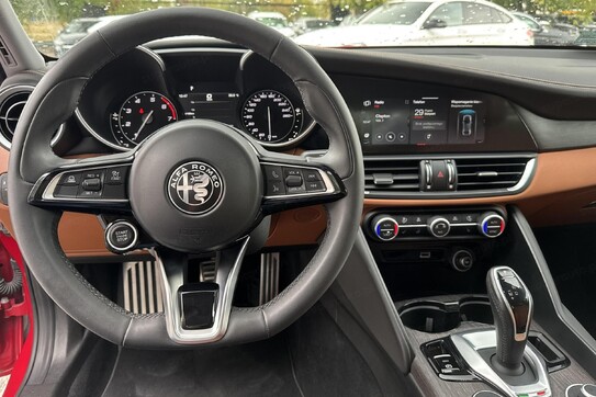 Alfa Romeo Giulia TI  2.0 Turbo aut