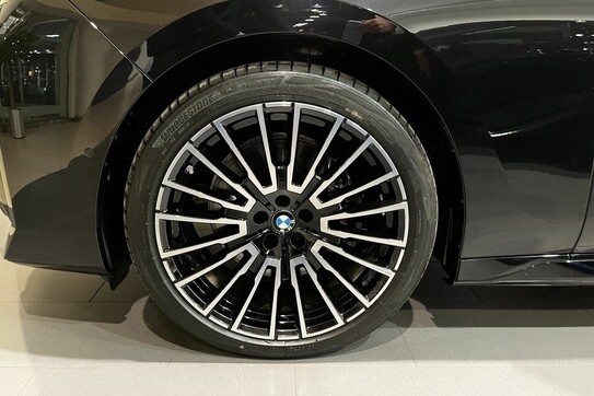 BMW Seria 7 740d xDrive M Sport