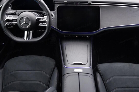 Mercedes E Klasa 220 d 4-Matic AMG