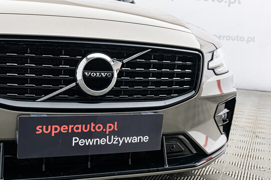 Volvo V60 B4 R-Design aut