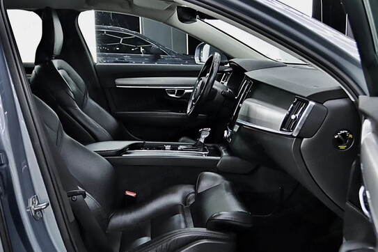 Volvo V90 D5 AWD Momentum aut