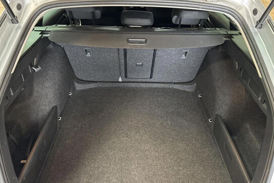 Skoda Octavia 1.5 TSI mHEV Selection DSG