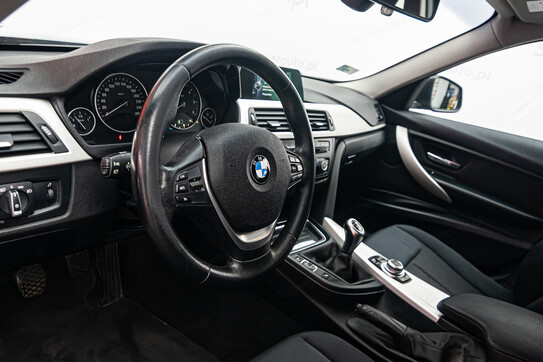 BMW Seria 3 318d