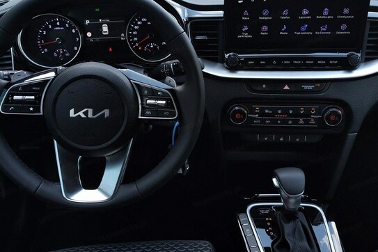 Kia Ceed 1.5 T-GDI Tribute DCT