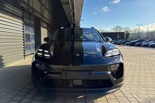 Porsche Macan 4