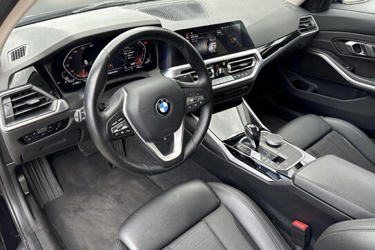 BMW Seria 3 320i