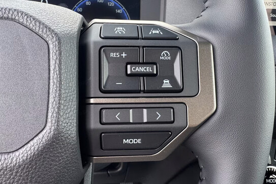 Toyota Land Cruiser Executive 2.8 Diesel