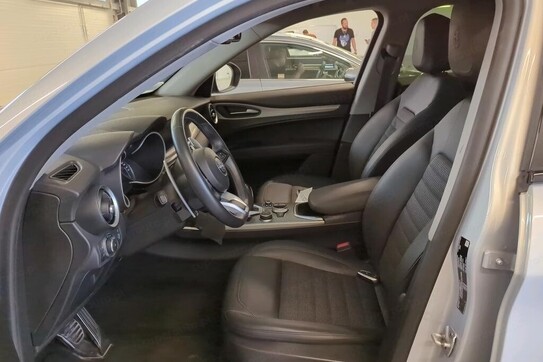 Alfa Romeo Stelvio Sprint Q4