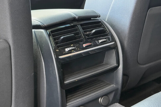 BMW Seria 5 Touring 520d xDrive Luxury Line