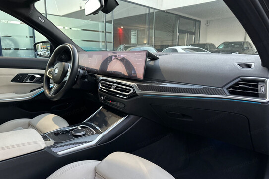 BMW Seria 3 Touring 330e xDrive M Sport