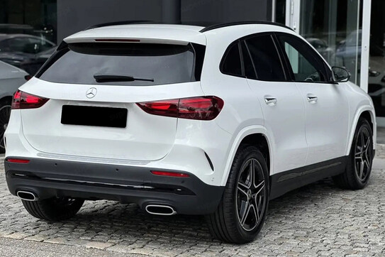Mercedes GLA 220  4-Matic AMG Line