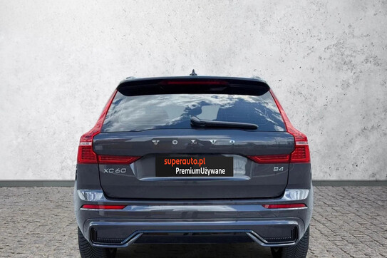 Volvo XC60 B4 B Plus Dark aut