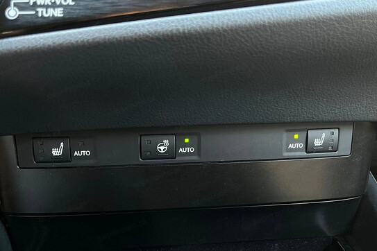 Lexus ES 300h F Sport Design