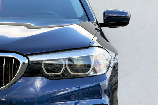 BMW Seria 5 Touring 520d xDrive Luxury Line