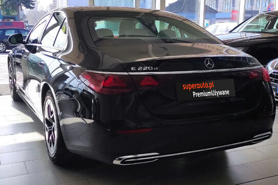 Mercedes E Klasa 220 d 4-Matic Avantgarde 9G-Tronic
