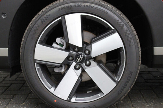Hyundai Santa Fe 7.os Platinum 4WD 1.6 T-GDI PHEV