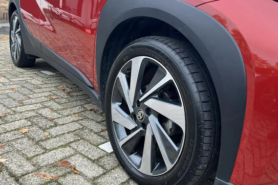 Toyota Aygo X Executive 1.0 benzyna
