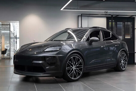 Porsche Macan 4
