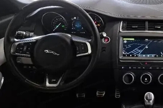 Jaguar E-Pace 2.0 i4D FWD R-Dynamic S