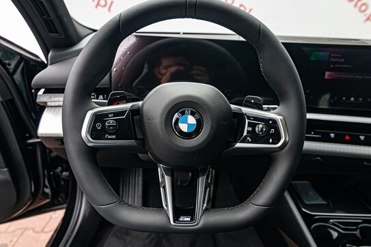 BMW Seria 5 Touring 520d xDrive M Sport