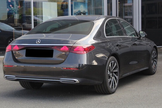 Mercedes E Klasa 200 4-Matic Avantgarde