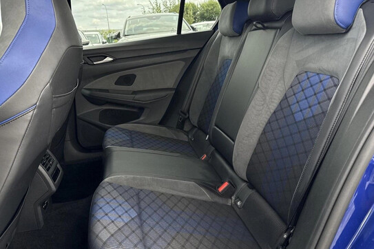 Volkswagen Golf VIII 2.0 TSI 4Mot R DSG