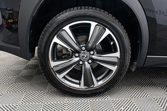 Lexus UX 200 2.0 2WD