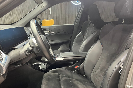 BMW iX1 xDrive30 66.5kWh M Sport