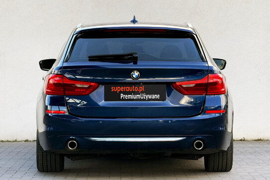 BMW Seria 5 Touring 520d xDrive Luxury Line