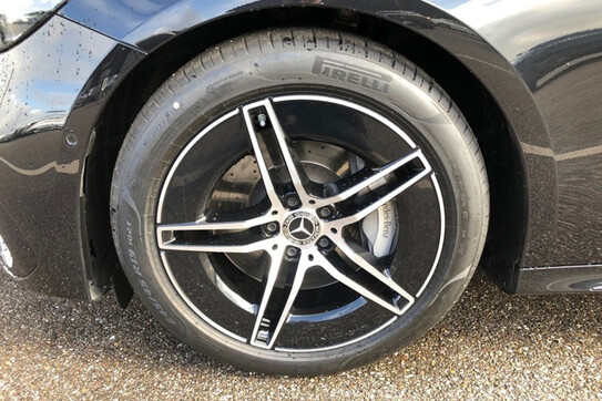 Mercedes E Klasa 220 d  4-Matic AMG