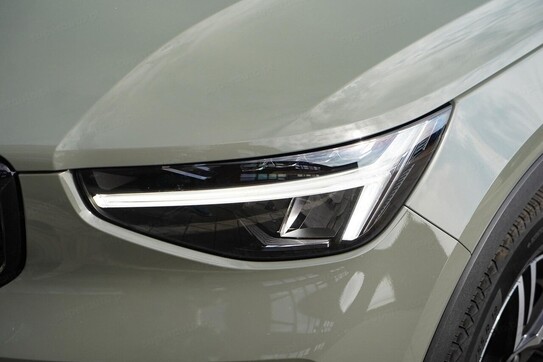 Volvo XC40 B4 Plus Dark