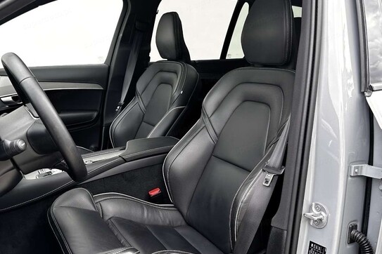 Volvo XC90 T8 AWD Plug-In Hybrid Ultimate Dark 7os aut