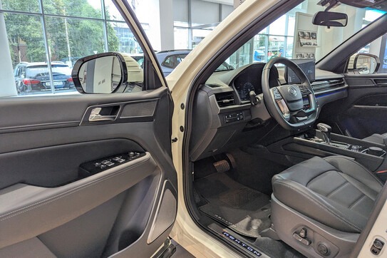 SsangYong Rexton Black Edition 2.2 4WD aut