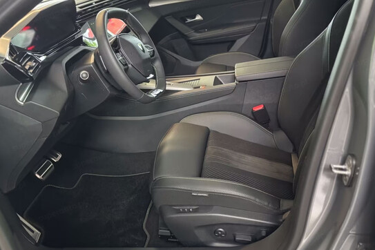 Peugeot 408 GT e-DCS 1.2 mHEV