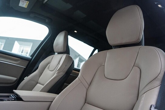 Volvo XC90 T8 AWD Plug-In Hybrid Plus Bright 7os
