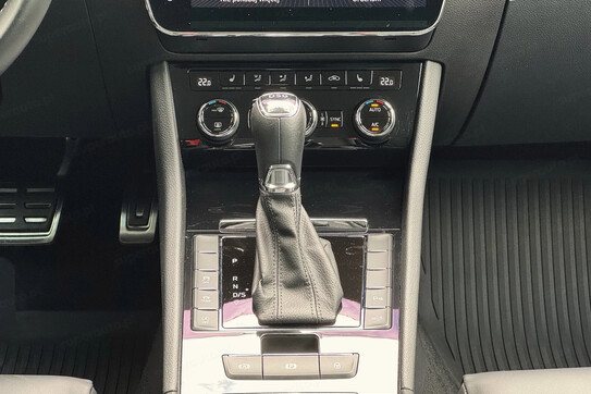 Skoda Superb 2.0 TDI SCR 4x4 L&K DSG