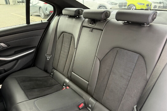 BMW Seria 3 320d xDrive M Sport