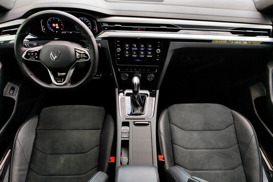 Volkswagen Arteon 2.0 TDI R-Line DSG