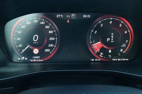 Volvo XC40 B4 B R-Design