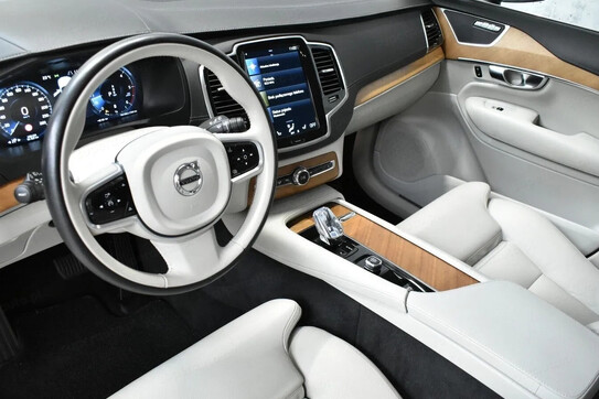 Volvo XC90 B5 D AWD Inscription 7os aut