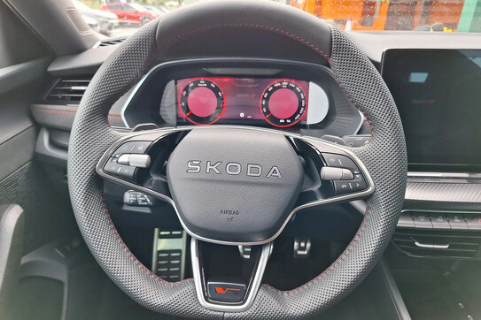 Skoda Octavia RS 2.0 TSI DSG