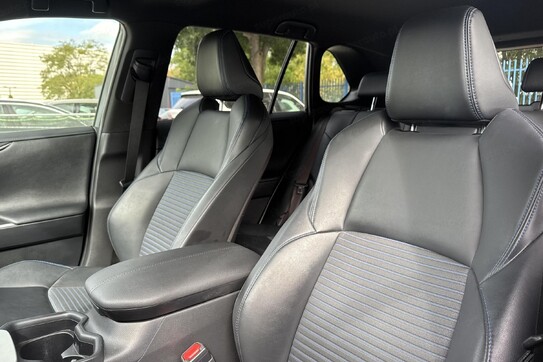 Toyota RAV4 Selection 2.5 Hybrid