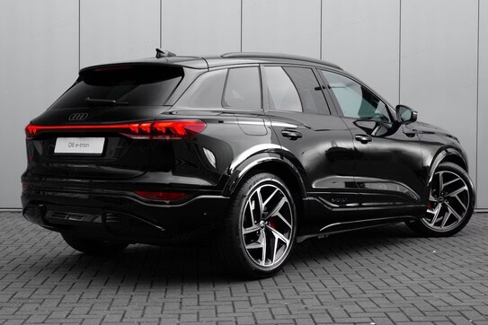 Audi Q6 e-tron quattro