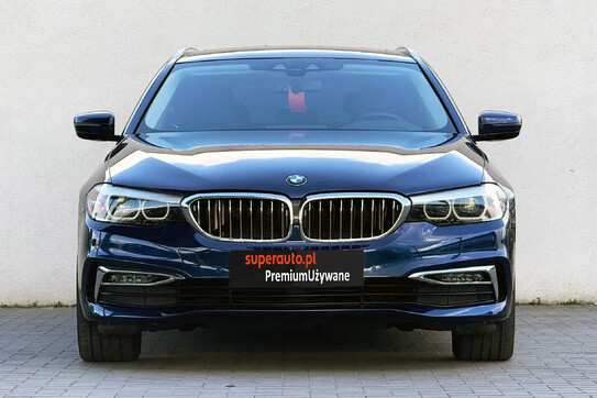 BMW Seria 5 Touring 520d xDrive Luxury Line
