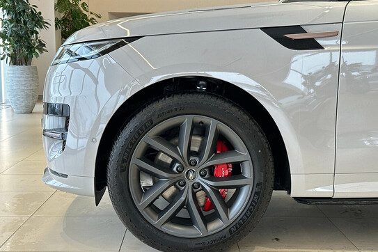Land Rover Range Rover Sport D300 Dynamic SE