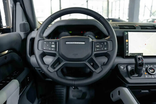 Land Rover Defender 110  D250  X-Dynamic HSE