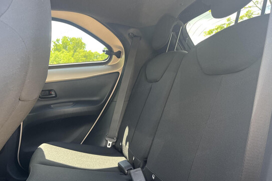 Toyota Aygo X 1.0 VVT-i Style