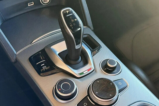 Alfa Romeo Stelvio Veloce Q4