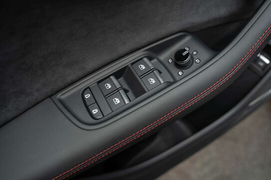 Audi Q7 60 TFSI e quattro S Line